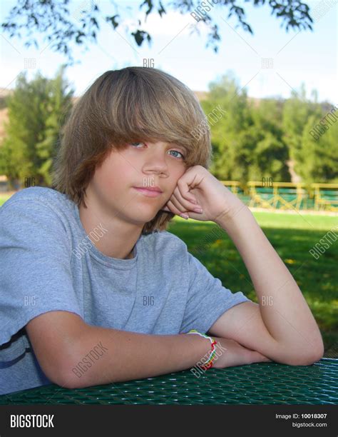 Free Cute Young Boys Photos .